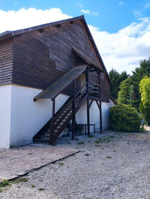 Appartement Dans Village Calme A 5 Min Des Lacs Mathaux Exterior foto